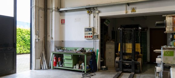 Entrepôt à Mozzate, Italy 580m² No. 72894 15