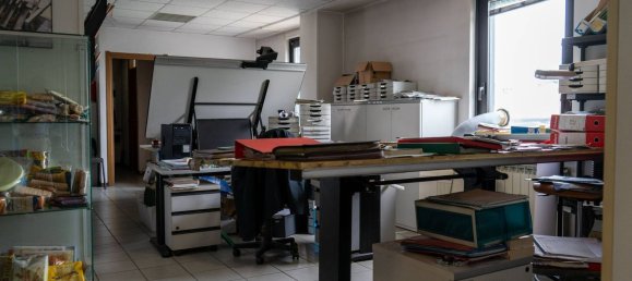 Entrepôt à Mozzate, Italy 580m² No. 72894 11