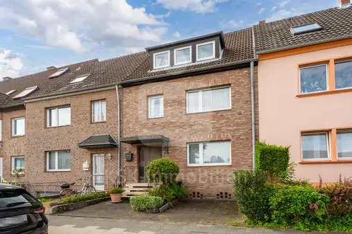 Adosado de 4 dormitorios en Rhein-Erft, Germany No. 359493