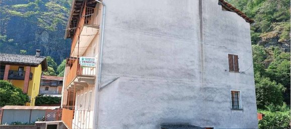 Дом с 2 спальнями в Доннас, Италия № 214265 39