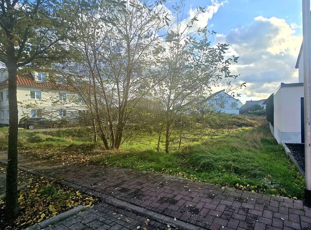  Land in Bad Durkheim, Germany No. 136802