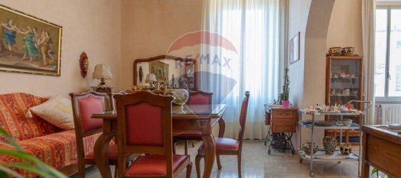 5 rooms Apartment in Chieti, Italy No. 300826 5
