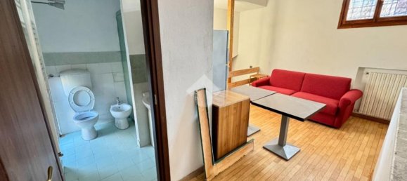 2 rooms Apartment in Crema, Italy No. 313848 2