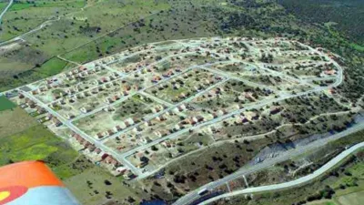  قطعة أرض في Zarzuela Del Monte, Spain 1056متر مربع رقم 90210