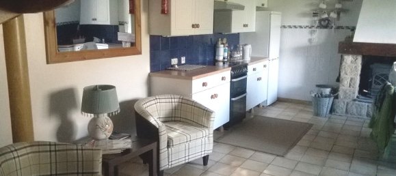 2 Schlafzimmer Haus in Callac, France, Nr. 278549 4