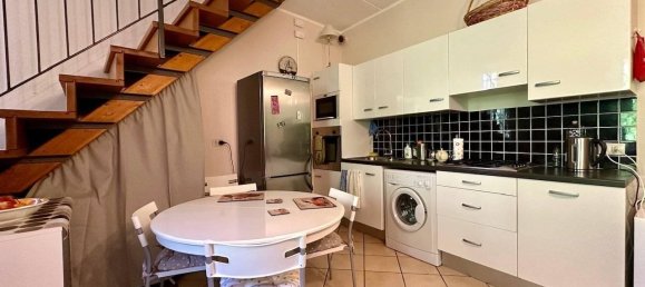 Квартира с 3 комнатами в Карлаццо, Италия № 156957 9