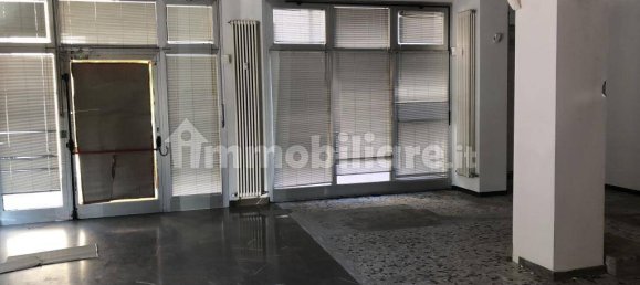 Коммерческая недвижимость с 3 комнатами в Гаджо Монтано, Италия № 140536 10