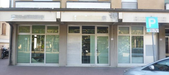 Коммерческая недвижимость с 3 комнатами в Гаджо Монтано, Италия № 140536 6