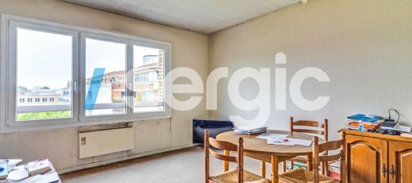 1 bedroom Apartment in Lille, France No. 59373 2