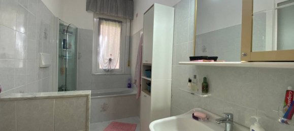 3 rooms Apartment in Savona, Italy No. 267962 13