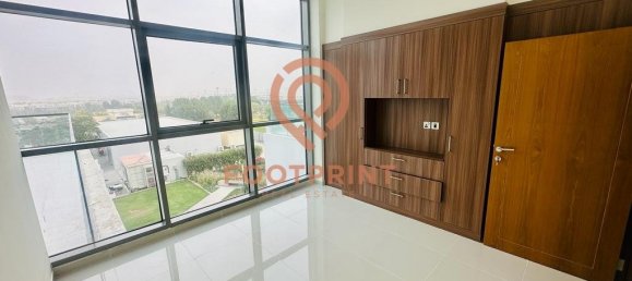 Квартира с 3 спальнями в Дубай, ОАЭ № 23957 10