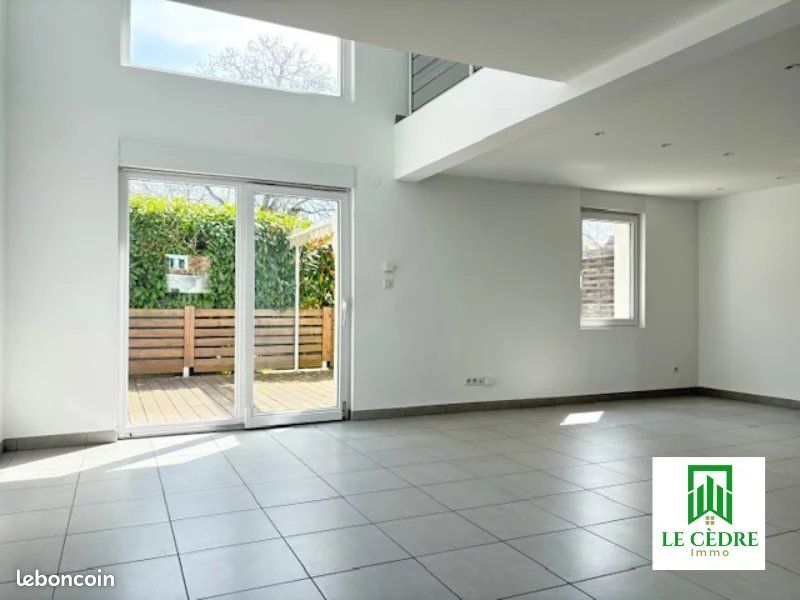 5 rooms House in Village-Neuf, France No. 266334