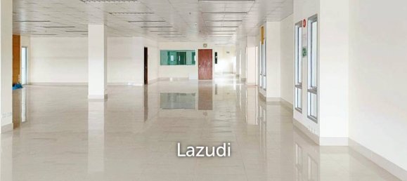 5 bedrooms Cafe / restaurant in Bangkok, Thailand No. 14186 2