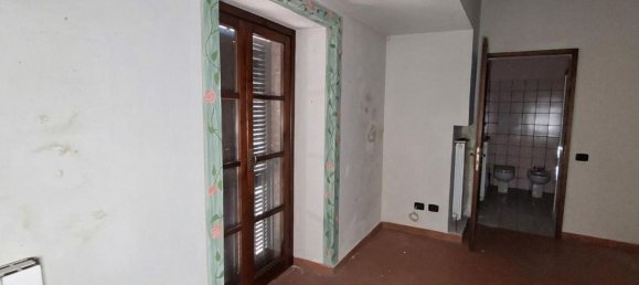 1542m² Building in San Venanzo, Italy No. 80062 21