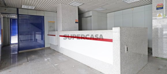 165m² Commercial property in Amadora, Portugal No. 169105 8