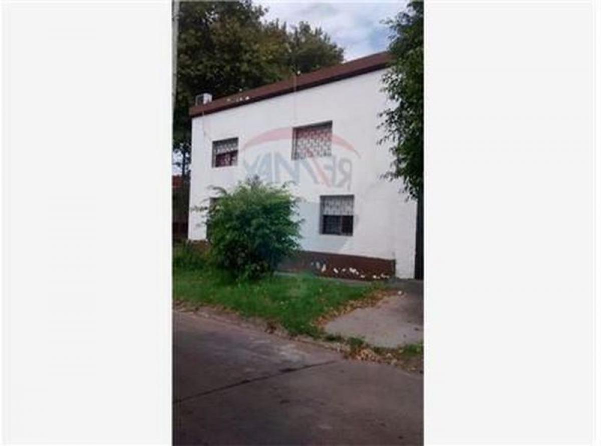 Дом с 4 спальнями в Хенераль Сан Мартин, Аргентина № 57569