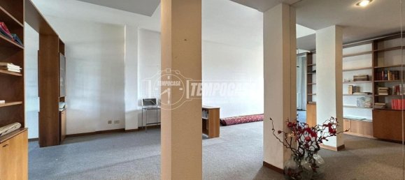 Apartamento de 3 habitaciónes en Verbania, Italy No. 91953 24