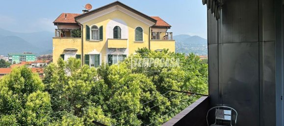 Apartamento de 3 habitaciónes en Verbania, Italy No. 91953 20