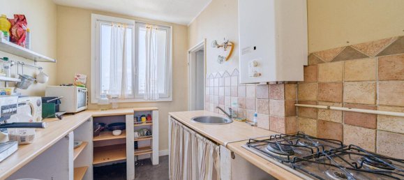 2 chambres Appartement à Joué-lès-Tours, France No. 256873 3