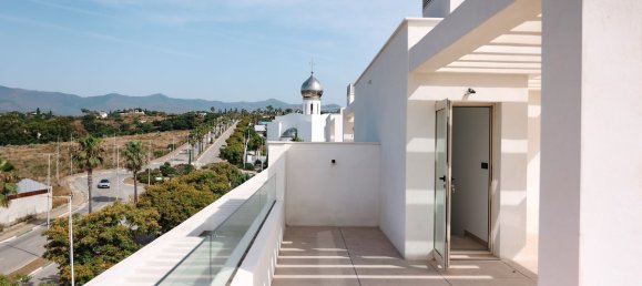 3 chambres Penthouse à Estepona, Spain No. 184900 2
