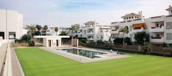 3 chambres Penthouse à Estepona, Spain No. 184900 6