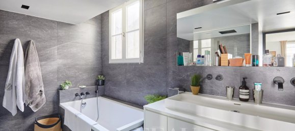 3 bedrooms Duplex in Paris, France No. 127591 12