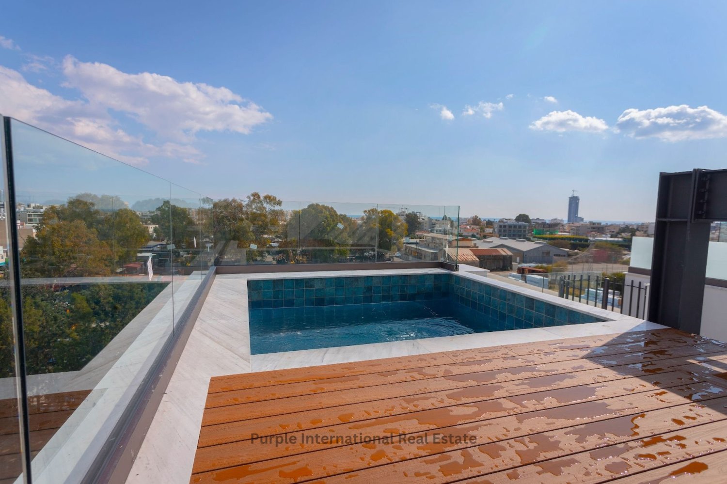 3 bedrooms Apartment in Limassol, Cyprus No. 23383