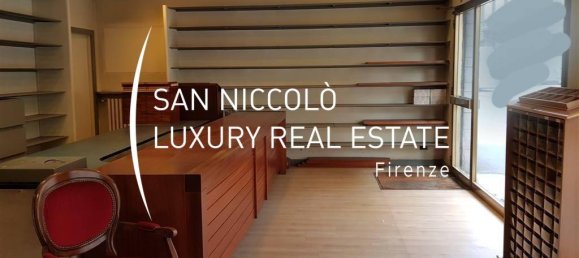 2 rooms Commercial property in Florence, Italy No. 209345 3