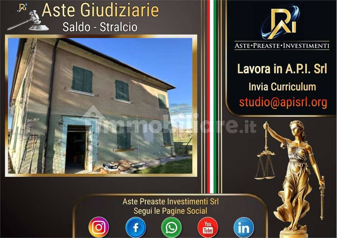 4 bedrooms Apartment in Mesola, Italy No. 277253