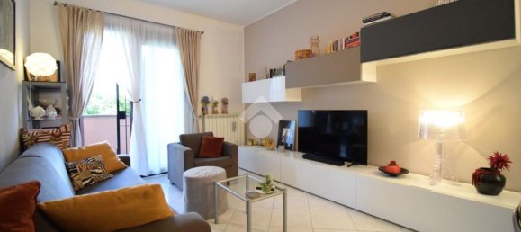 Квартира с 2 комнатами в Бругерио, Италия № 273755 4