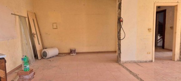 2 bedrooms Apartment in Gricignano di Aversa, Italy No. 169308 2