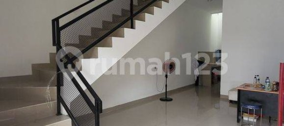 3 bedrooms House in Jakarta, Indonesia No. 1870 8
