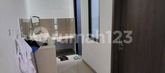 3 bedrooms House in Jakarta, Indonesia No. 1870 10