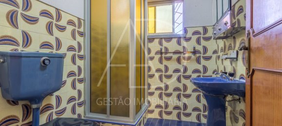 4 Schlafzimmer Haus in Corroios, Portugal, Nr. 216460 6