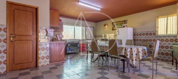 4 Schlafzimmer Haus in Corroios, Portugal, Nr. 216460 2