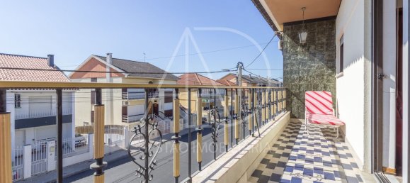 4 Schlafzimmer Haus in Corroios, Portugal, Nr. 216460 17