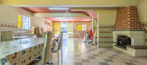 4 Schlafzimmer Haus in Corroios, Portugal, Nr. 216460 3