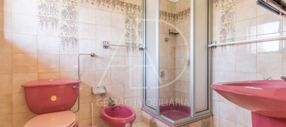 4 Schlafzimmer Haus in Corroios, Portugal, Nr. 216460 19