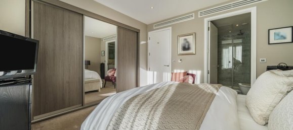 3 bedrooms Apartment in London, United Kingdom No. 13400 17