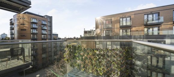 3 bedrooms Apartment in London, United Kingdom No. 13400 18