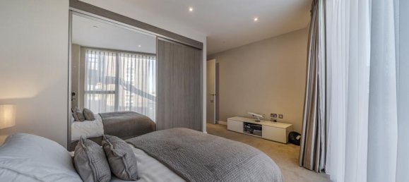 3 bedrooms Apartment in London, United Kingdom No. 13400 22