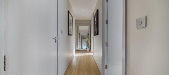 3 bedrooms Apartment in London, United Kingdom No. 13400 24