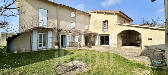 Casa de 4 dormitorios en Valence, France No. 245189 11