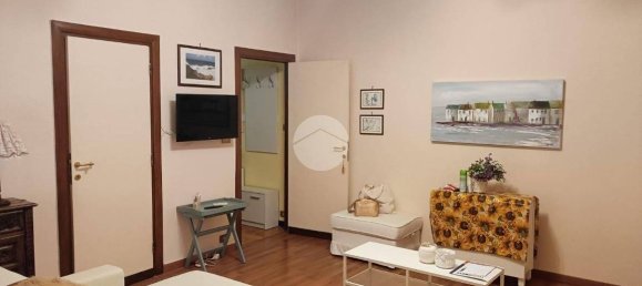 1 bedroom Apartment in Rome, Italy No. 54656 3