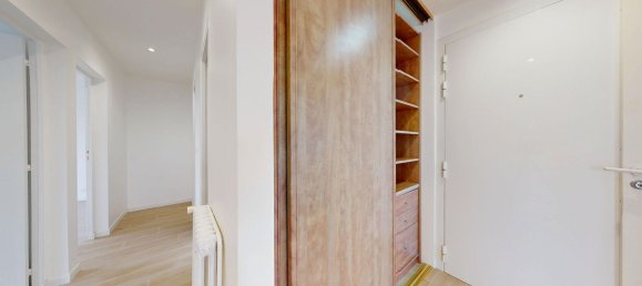 2 bedrooms Apartment in Bois-d'Arcy, France No. 108058 16