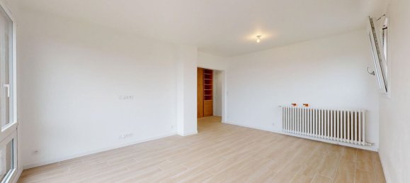2 bedrooms Apartment in Bois-d'Arcy, France No. 108058 5