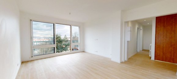 2 bedrooms Apartment in Bois-d'Arcy, France No. 108058 3