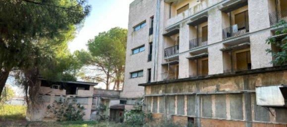 5 rooms Warehouse in Cassano all'Ionio, Italy No. 343997 2