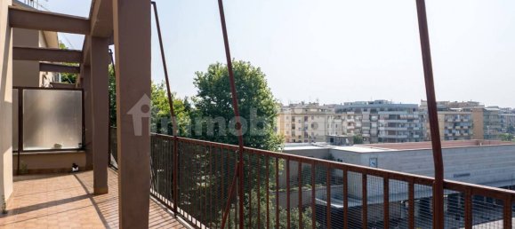 2 Schlafzimmer Penthouse in Rome, Italy, Nr. 332868 16