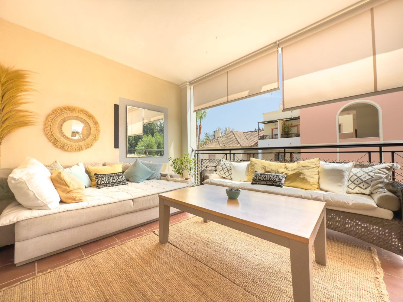 Apartamento de 2 dormitorios en Marbella, Spain No. 145925